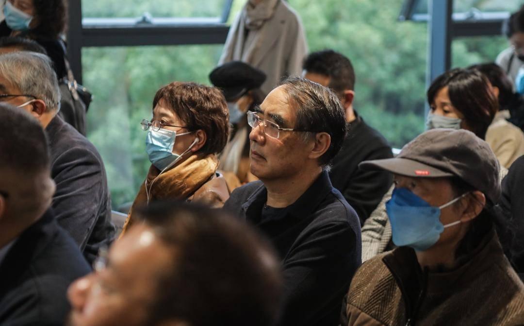 2025新澳天天正版免费观看和防范虚假诱骗-社会释义、专家解读解释与落实​