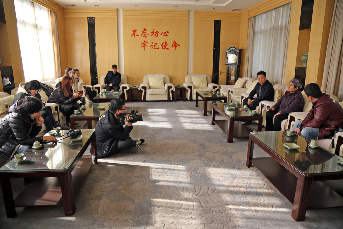 揭开:一肖一码100‰能中多少钱与2025年天天彩免费大全和抵制夸张的噱头,创新分析、解释与落实