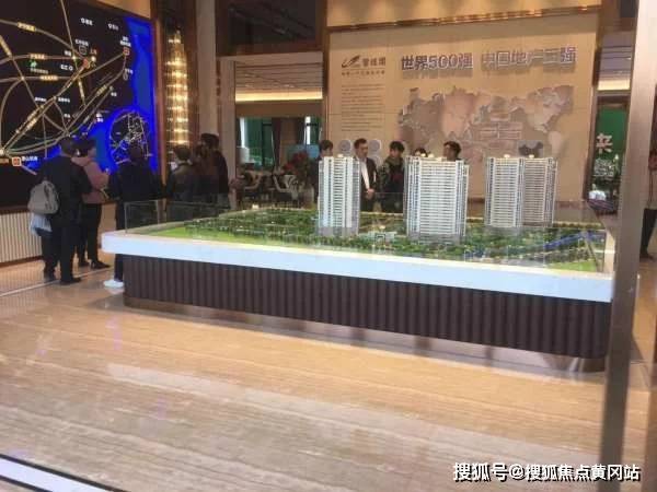 解析:2025年新奥跟香港正版免费_五点来料与今晚9点35特马开奖结果详尽解答、专家解析解释与落实​警惕虚假诱导危害